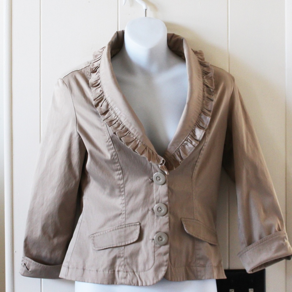Last Kiss Tan Ruffle Collar Waist Jacket Size S